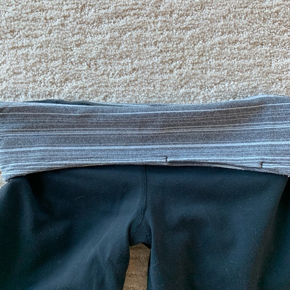 Lululemon reversible yoga pants - Picture 2 of 4